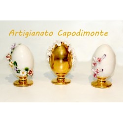 Uova in porcellana di Capodimonte