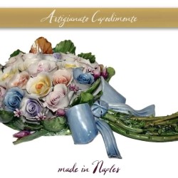 BOUQUET DI BOCCIOLI COLORATI